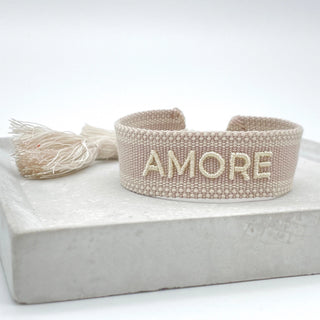 AMORE Statement Armband beige