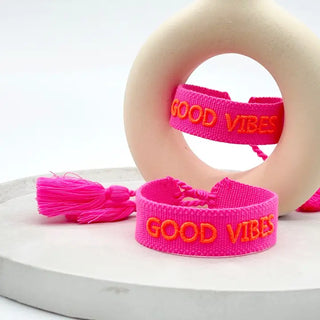 Good Vibes Statement Armband